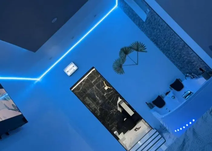 Gold By L Amaryllis I Jacuzzi&sauna Privé I Centre Arrivée Autonome