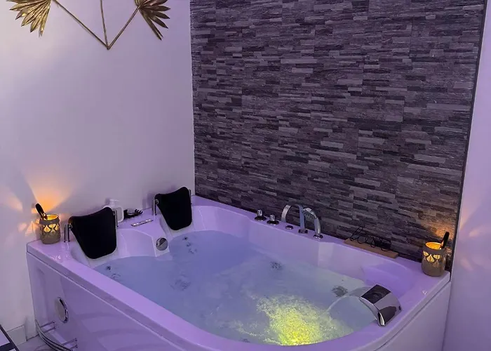 Gold L Amaryllis I Jacuzzi & Sauna Prive I Centre Arrivee Autonome Appartement Béziers