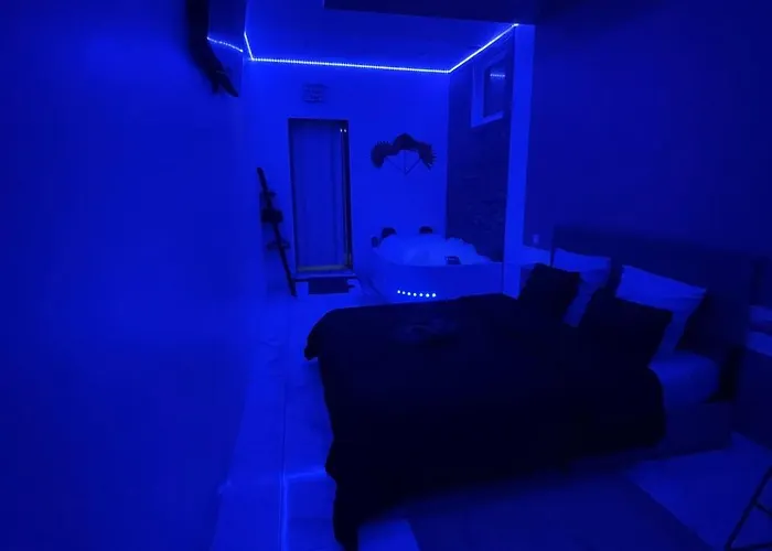 Gold By L Amaryllis I Jacuzzi&sauna Privé I Centre Arrivée Autonome Appartement *